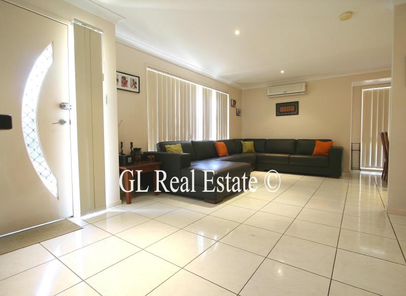 SOLD BY G L REAL ESTATE Picture 2