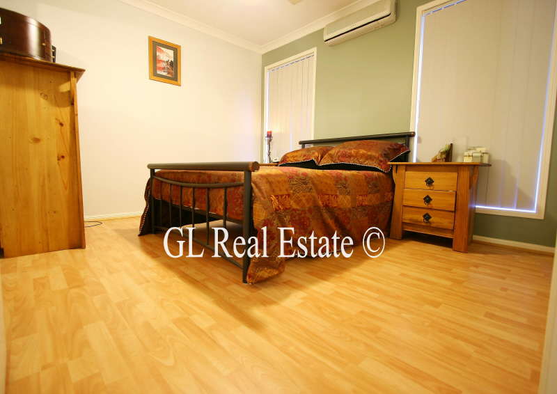 DESIGNED TO ENTERTAIN Picture 3