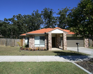 DREWVALE
$380.00 PW
OPEN FOR INSPECTION 06/10/09 AT 3.30PM Picture