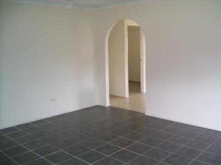 CRESTMEAD
Renovated Home with Near New Huge Kitchen Picture 3