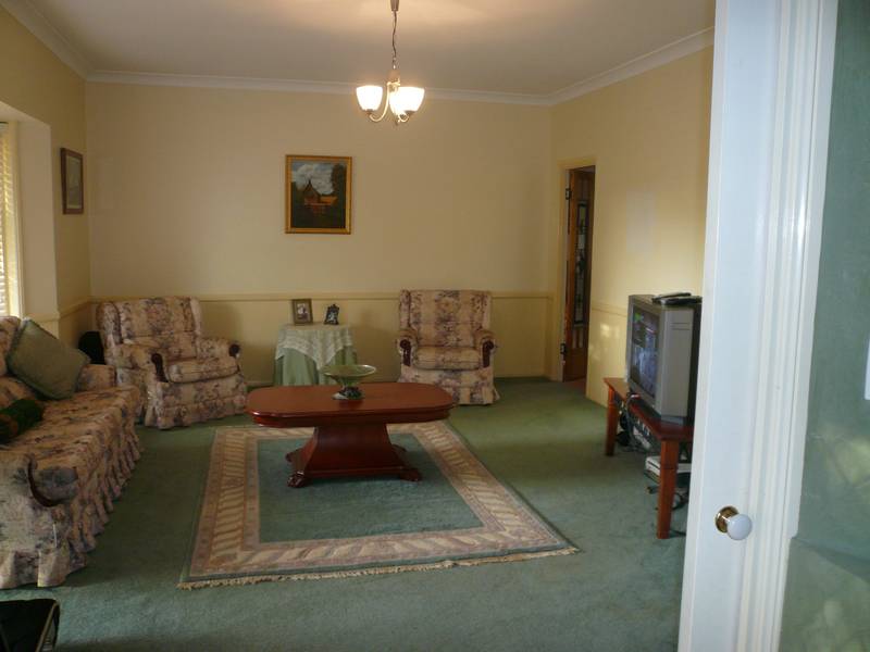 NEW BEITH
-
1 ACRE
-
$430.00PW Picture 2