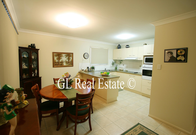 SIMPLY IRRESISTIBLE, RESORT LIVING FOR THE OVER 50'S. Picture 2