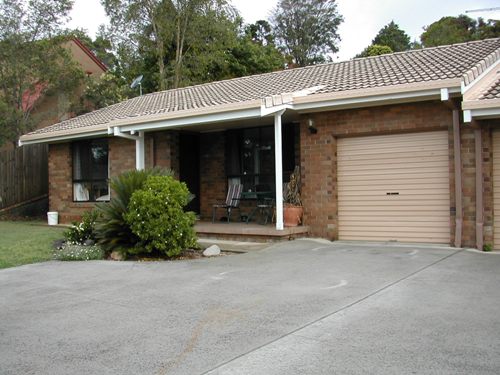 SPACIOUS UNIT Picture 1