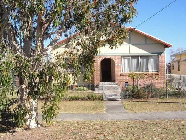 CONVENIENT LOCATION Picture 3