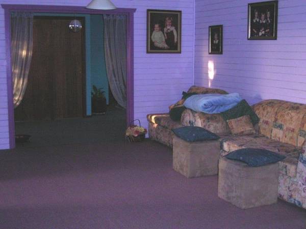 COUNTRY BUT CONVENIENT Picture 3