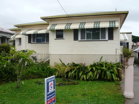 HUGE RESIDENCE Picture