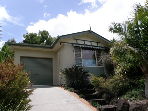 LOVE A LEAFY SETTING Picture