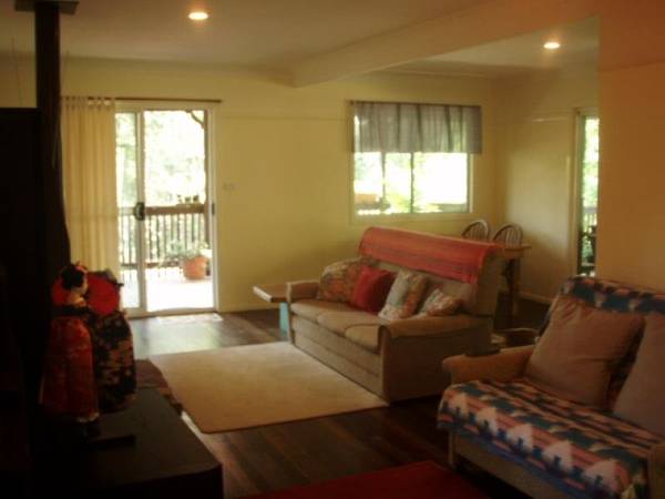 PEACEFUL SURROUNDS Picture 1