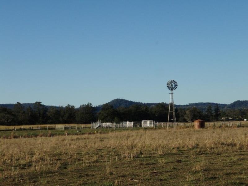 Picturesque Waterfront Acres. Picture 3