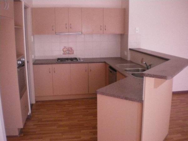 SENSATIONAL VALUE Picture 3