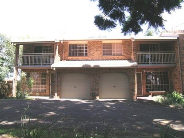 TERRIFIC TOWNHOUSE Picture