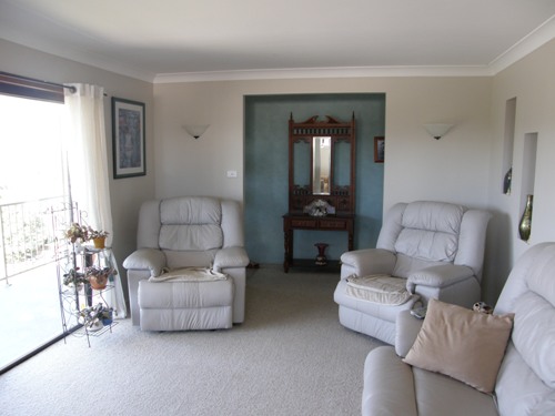 THE COMPLETE FAMILY HOME Picture