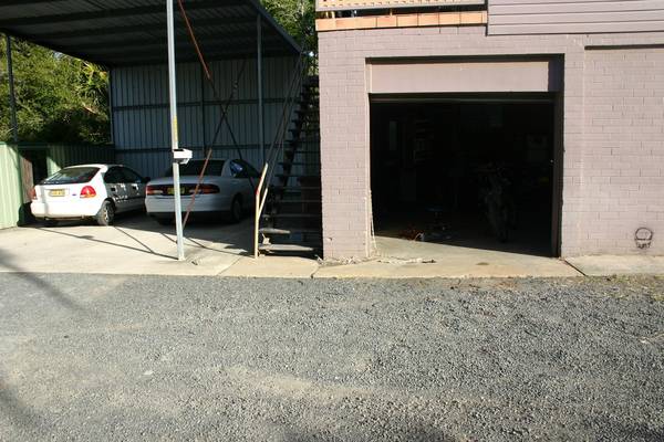 AUTOMOTIVE TRADE FRIENDLY Picture 2