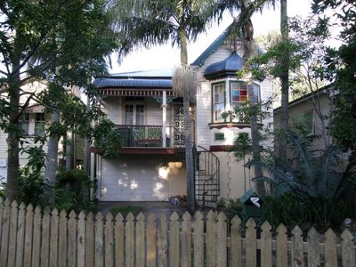 CHARACTER & CHARM Picture