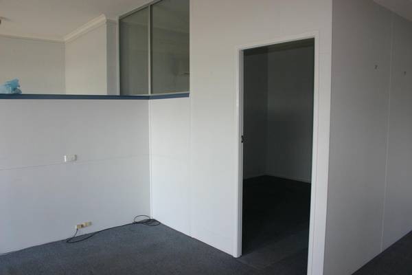 WYRALLAH ROAD PROFESSIONAL OFFICE Picture