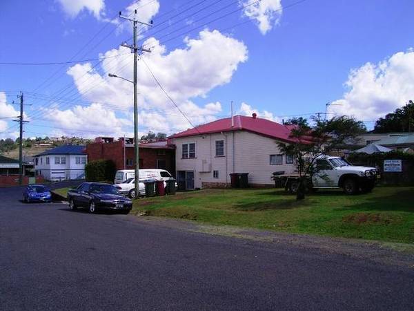 2 RETAIL SHOPS & RESIDENCE Picture