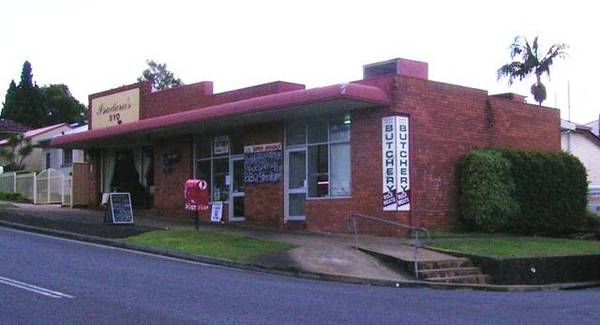 2 RETAIL SHOPS & RESIDENCE Picture