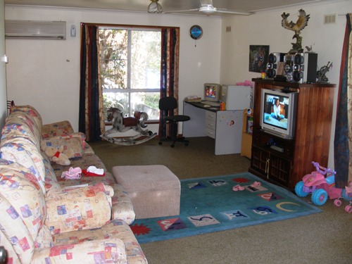 BUDGET PRICED INVESTMENT Picture BUDGET PRICED INVESTMENT Picture