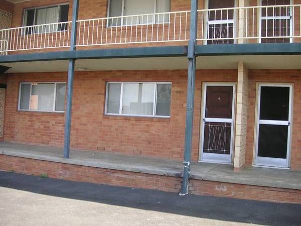 4/156 West Street, Casino Picture 2