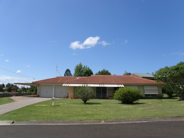 LEVEL LIVING Picture