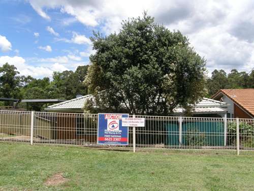 BUDGET HOME - AUCTION IN OUR OFFICE 13 DECEMBER 11AM Picture