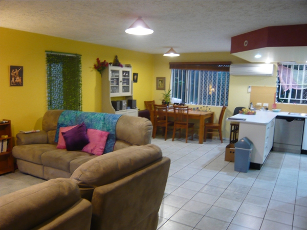 TRENDY TOWNHOUSE Picture