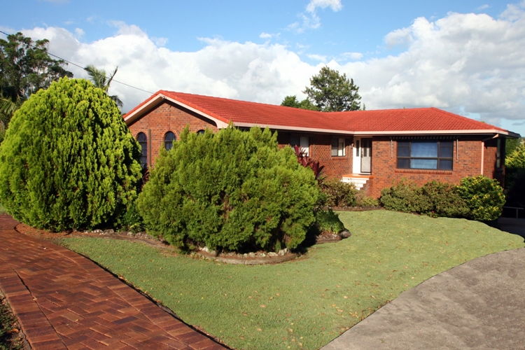 SUPRISING & SPACIOUS Picture 1