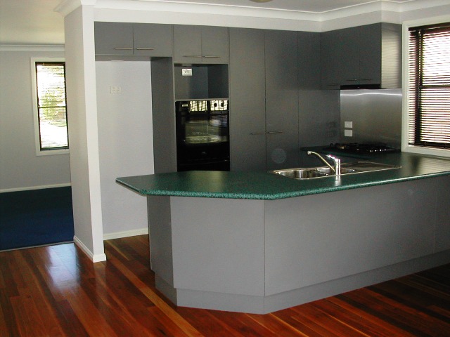 GORGEOUS GOONELLABAH HOME! Picture