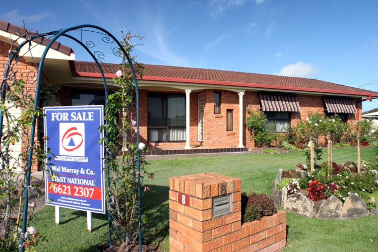 I PROMISED YOU A ROSE GARDEN Picture 3