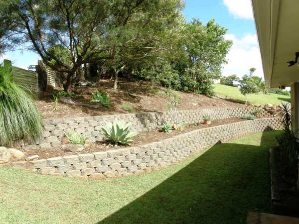 STUNNING RENOVATIONS Picture 3