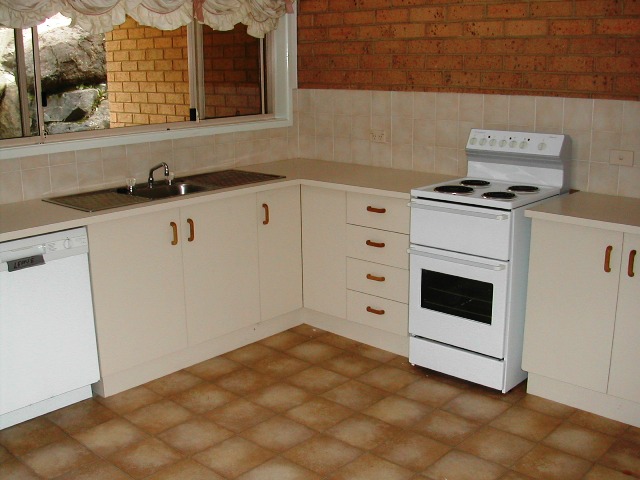 LARGE TOWNHOUSE WITH VIEWS Picture