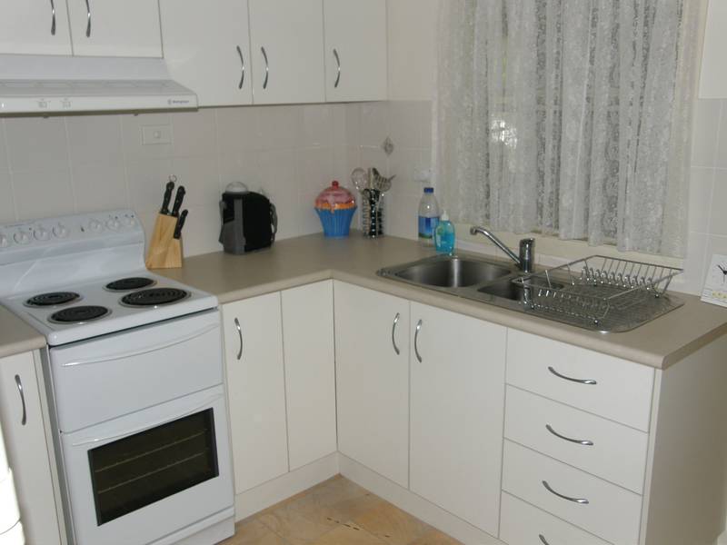 HAPPY HEIGHTS HOME Picture 2