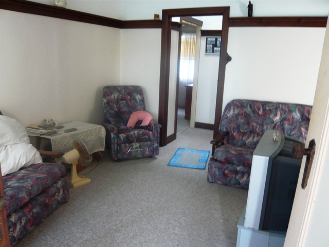 CENTRAL ELEVATED HOME Picture 3