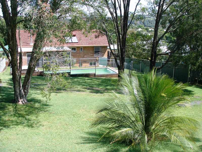 FAMILY HOME WITH POOL Picture 2