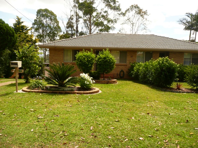 LOWSET RENOVATED DUPLEX Picture 1