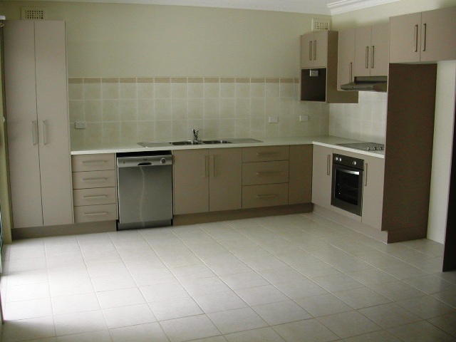 RENOVATED GOONELLABAH HOME Picture