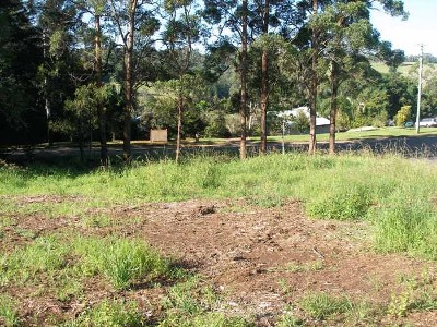 HOUSE OR DUPLEX SITE Picture