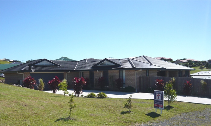 PERRADENYA, FAMILY RESIDENCE Picture 1