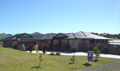 PERRADENYA, FAMILY RESIDENCE Picture