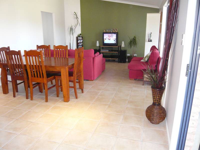 PERRADENYA, FAMILY RESIDENCE Picture 2