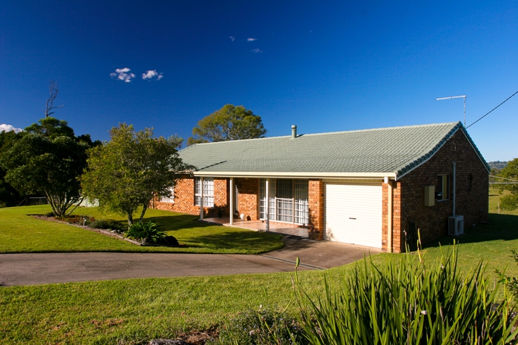 SMALL FARM CLOSE TO CBD Picture 1