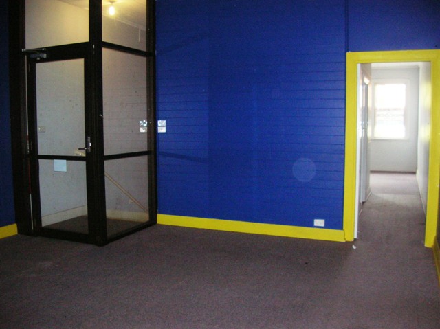 YOGA - DANCE - BIG OFFICE - LITTLE BUDGET Picture 2