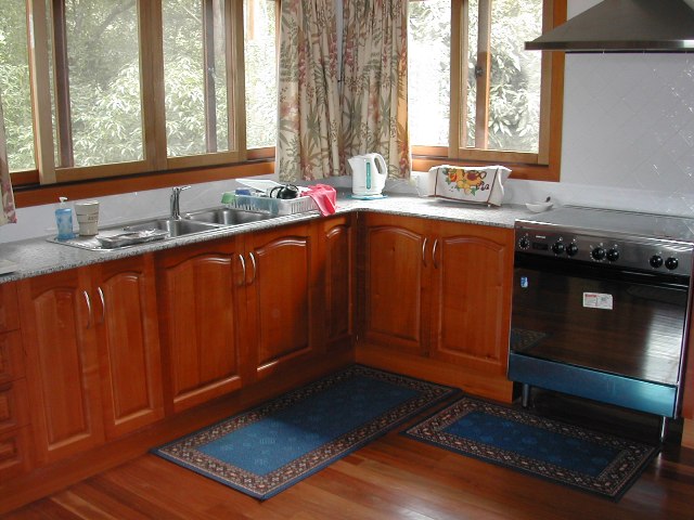 COUNTRY LUXURY Picture