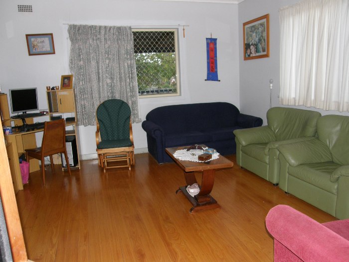 FANTASTIC FIRST HOME Picture 3