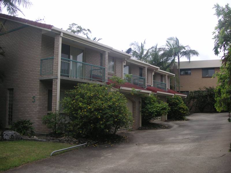 TIDY TOWNHOUSE Picture