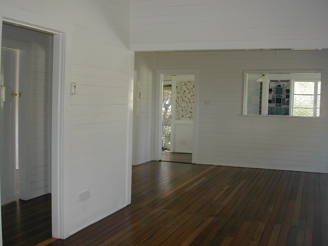 CLOSE TO CBD Picture 2