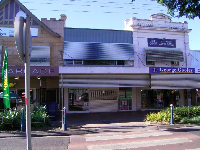 MAIN STREET FREEHOLD Picture 1