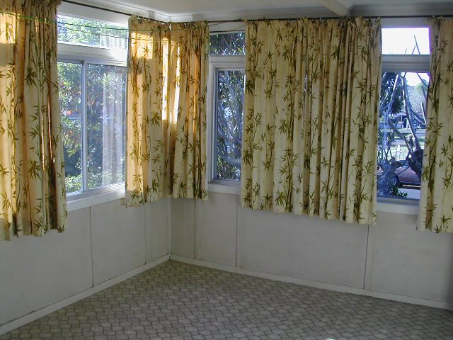 CONVENIENT LOCATION IN EAST LISMORE Picture 3