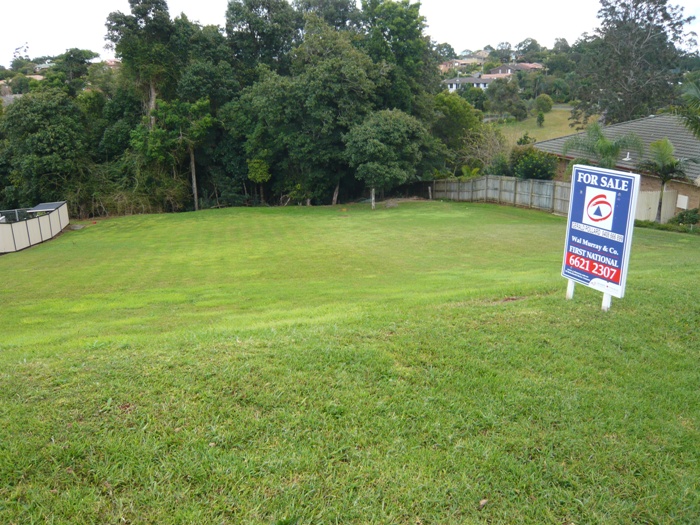 HOUSE OR DUPLEX SITE Picture 1