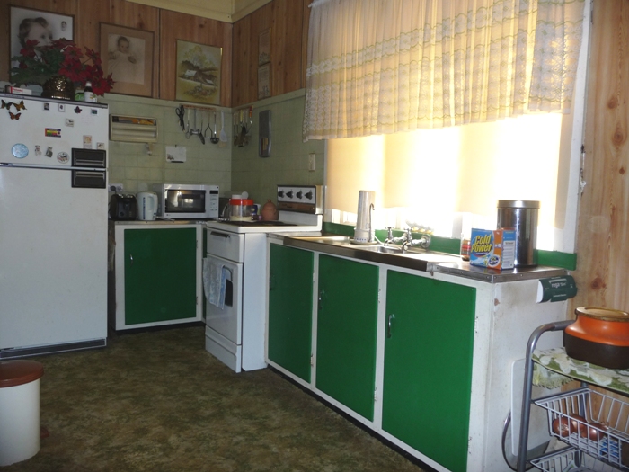 OPPORTUNITY AWAITS Picture 3